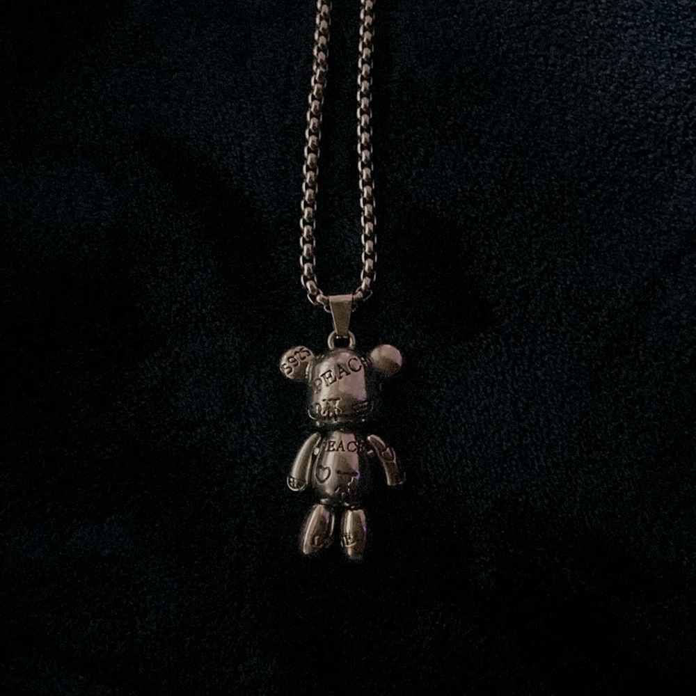 Y2k Love and peace Titanium Silver Bear necklace - Picture 2 of 2